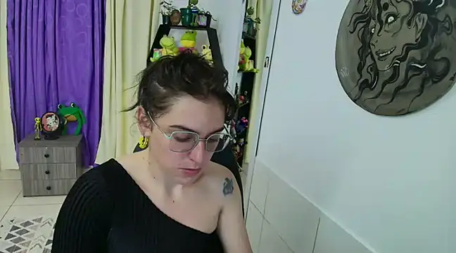 Snapshot of Violeta_Arnau chatting on February 2025 11:46:02 AM Violeta Arnau online show from February 2025 11:46:02 AM