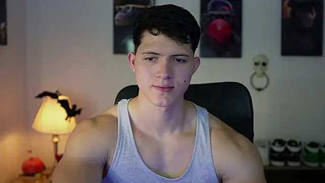 Snapshot of Hazzan_Velez chatting on November 2025 09:18:01 PM Hazzan Velez online show from November 2025 09:18:01 PM