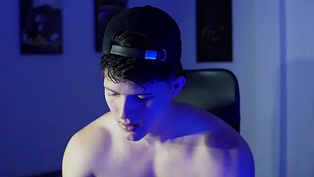 Snapshot of Hazzan_Velez chatting on November 2025 03:07:02 AM Hazzan Velez online show from November 2025 03:07:02 AM