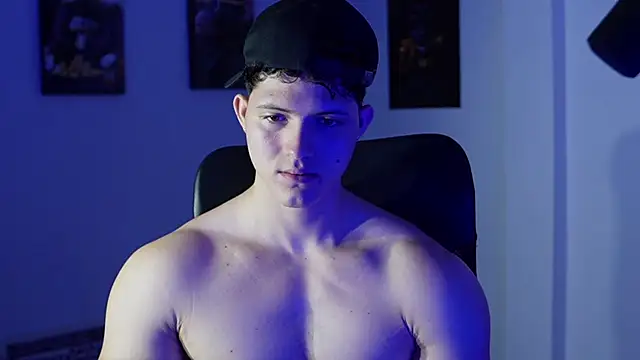 Snapshot of Hazzan_Velez chatting on November 2025 06:19:01 PM Hazzan Velez online show from November 2025 06:19:01 PM