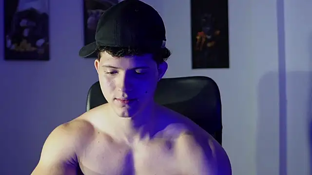 Snapshot of Hazzan_Velez chatting on December 2025 05:52:02 AM Hazzan Velez online show from December 2025 05:52:02 AM