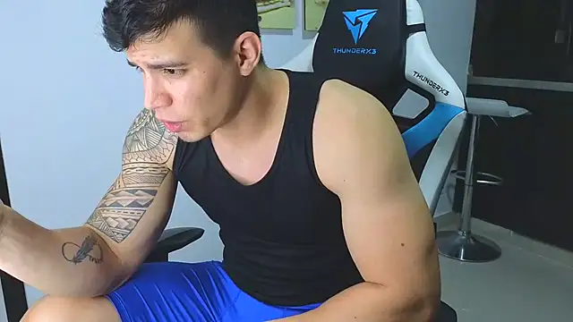 Snapshot of Ethanstill1 chatting on February 2025 03:52:02 AM Ethanstill1 online show from February 2025 03:52:02 AM