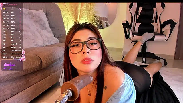 Snapshot of Danna_adams01 chatting on February 2025 03:51:02 AM Danna adams01 online show from February 2025 03:51:02 AM