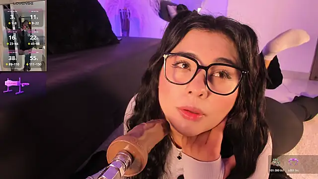 Danna adams01 online show from June 2026 07:40:02 PM