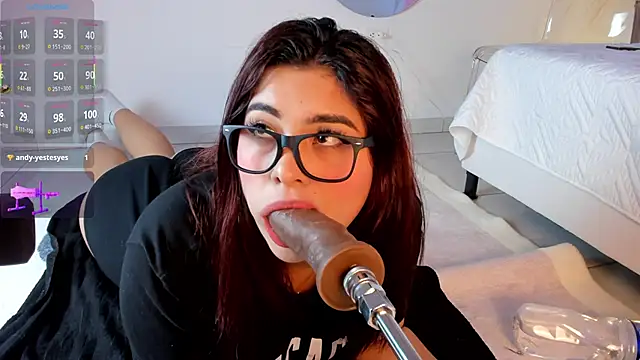 Snapshot of Danna_adams01 chatting on February 2025 04:14:02 AM Danna adams01 online show from February 2025 04:14:02 AM