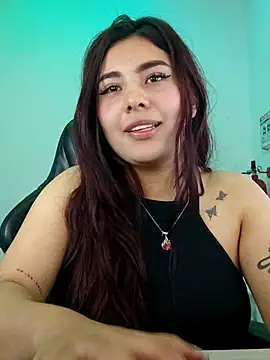 Snapshot of Danna_adams01 chatting on February 2025 09:37:02 PM Danna adams01 online show from February 2025 09:37:02 PM