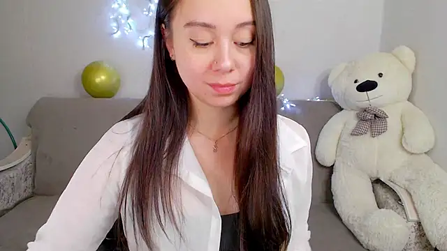 AlinaWett online show from September 2025 09:33:02 PM
