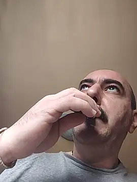 Snapshot of Maryo0001 chatting on February 2026 09:18:01 AM Maryo0001 online show from February 2026 09:18:01 AM