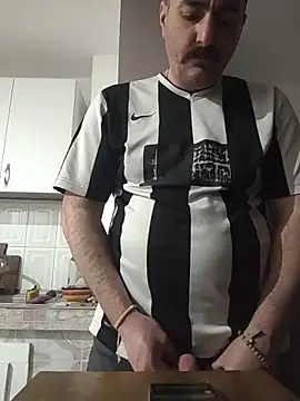 Snapshot of Maryo0001 chatting on February 2026 11:48:02 PM Maryo0001 online show from February 2026 11:48:02 PM