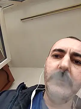 Snapshot of Maryo0001 chatting on December 2025 11:13:01 AM Maryo0001 online show from December 2025 11:13:01 AM