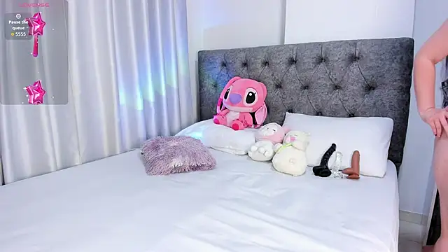 abbyfoxx  online show from March 2026 10:33:02 PM