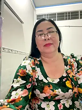 NDith online show from November 2025 01:01:02 PM