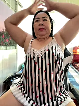 NDith online show from November 2025 11:37:02 PM