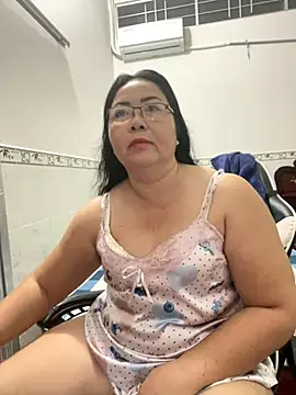 NDith online show from November 2025 07:50:02 PM