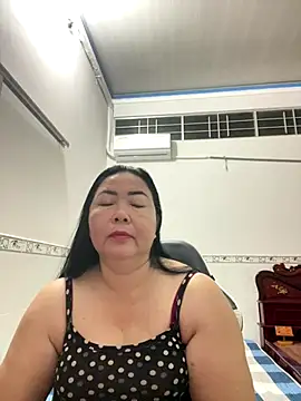 NDith online show from October 2025 09:58:02 PM