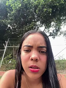 NAUGHTY LITTLE 18 online show from February 2026 10:18:01 PM