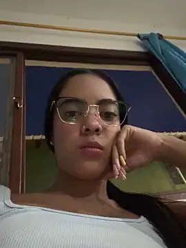 NAUGHTY LITTLE 18 online show from February 2026 11:48:01 PM