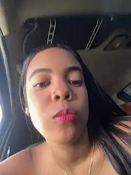 NAUGHTY LITTLE 18 online show from January 2026 09:21:02 PM