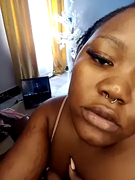 Snapshot of Cherriikenzie chatting on November 2025 09:37:02 AM Cherriikenzie online show from November 2025 09:37:02 AM