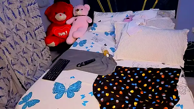 Cherriikenzie online show from March 2026 09:24:02 PM