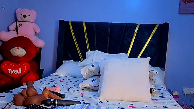 Cherriikenzie online show from April 2026 03:30:02 AM