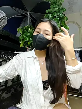 lyna bl online show from October 2025 02:08:01 PM