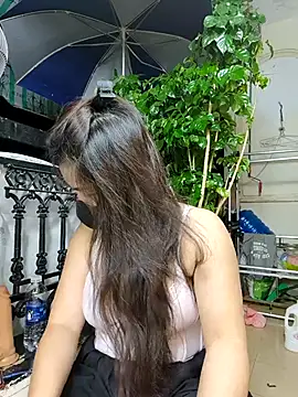lyna bl online show from September 2025 01:11:02 PM
