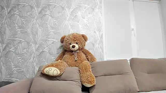 Karina sunny online show from February 2025 07:45:02 PM