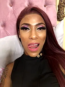 Snapshot of Kylie_Hairy_Bbc chatting on December 2025 03:16:01 AM Kylie Hairy Bbc online show from December 2025 03:16:01 AM