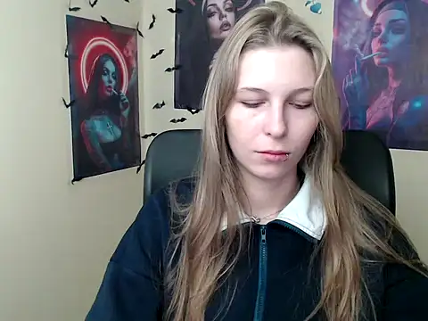 StrangerGi online show from April 2026 06:05:01 AM