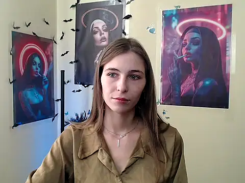 Snapshot of StrangerGi chatting on September 2025 06:19:01 AM StrangerGi online show from September 2025 06:19:01 AM