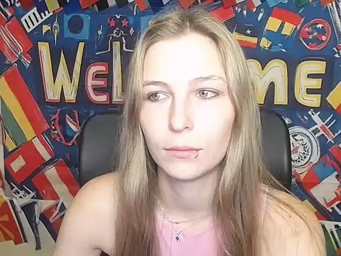 StrangerGi online show from July 2026 06:13:01 AM