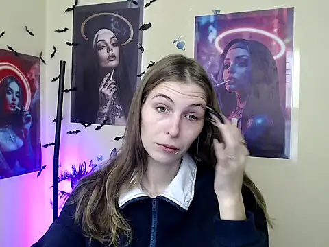 Snapshot of StrangerGi chatting on October 2025 12:13:01 PM StrangerGi online show from October 2025 12:13:01 PM