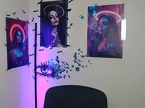 Snapshot of StrangerGi chatting on October 2025 06:14:02 AM StrangerGi online show from October 2025 06:14:02 AM