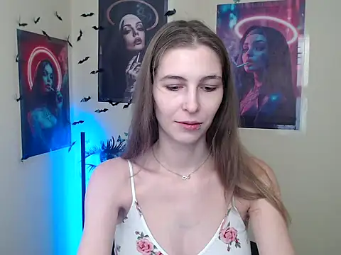 Snapshot of StrangerGi chatting on November 2025 07:19:02 AM StrangerGi online show from November 2025 07:19:02 AM