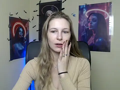 StrangerGi online show from May 2026 06:00:01 AM