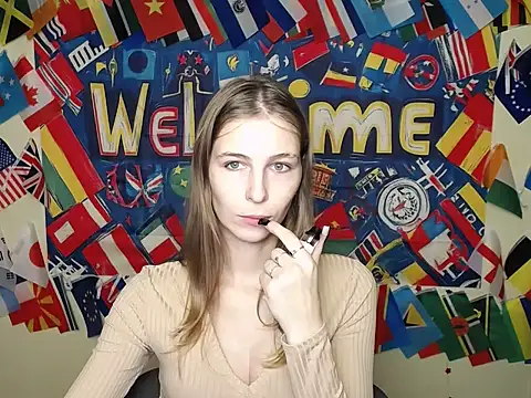 Snapshot of StrangerGi chatting on October 2025 07:20:02 AM StrangerGi online show from October 2025 07:20:02 AM