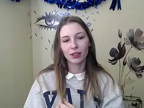 Snapshot of StrangerGi chatting on February 2025 07:00:01 AM StrangerGi online show from February 2025 07:00:01 AM