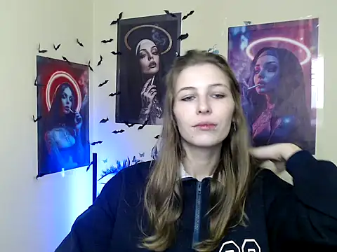 Snapshot of StrangerGi chatting on November 2025 07:00:02 AM StrangerGi online show from November 2025 07:00:02 AM