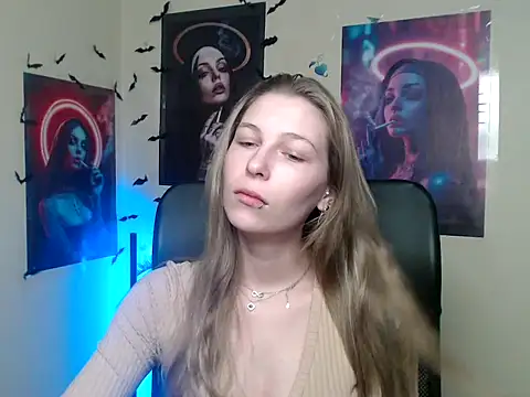 StrangerGi online show from May 2026 06:13:02 AM