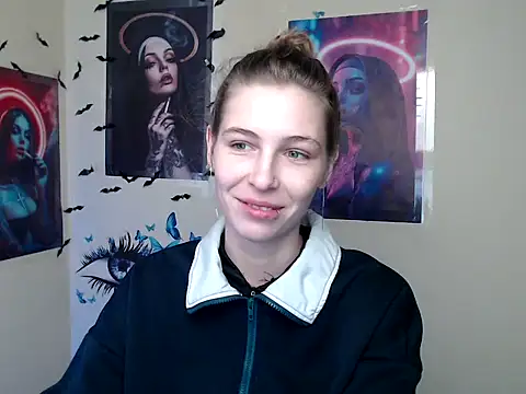 Snapshot of StrangerGi chatting on October 2025 06:12:02 AM StrangerGi online show from October 2025 06:12:02 AM