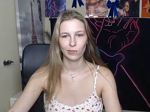 StrangerGi online show from July 2026 06:20:01 AM