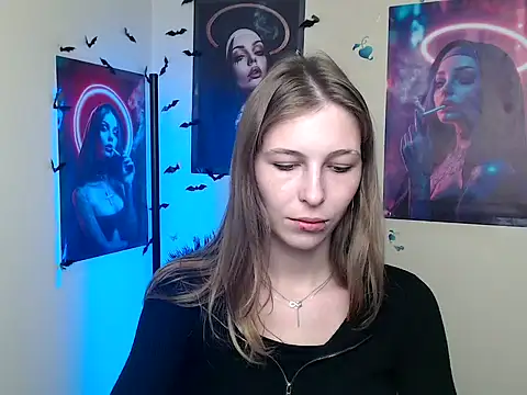 Snapshot of StrangerGi chatting on September 2025 06:13:01 AM StrangerGi online show from September 2025 06:13:01 AM