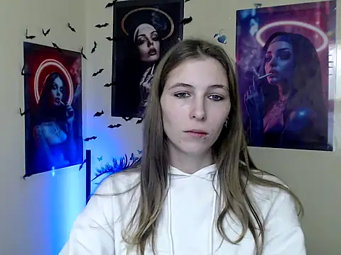 Snapshot of StrangerGi chatting on November 2025 01:15:01 PM StrangerGi online show from November 2025 01:15:01 PM