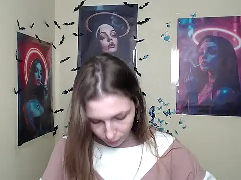 Snapshot of StrangerGi chatting on March 2025 01:00:01 PM StrangerGi online show from March 2025 01:00:01 PM