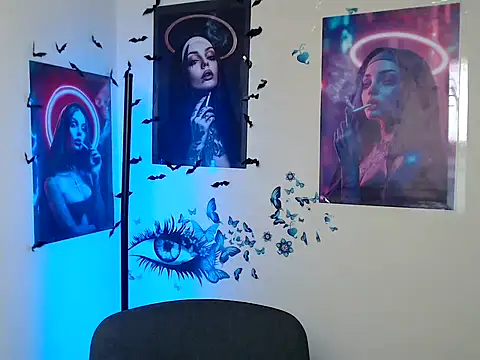 Snapshot of StrangerGi chatting on October 2025 05:14:02 PM StrangerGi online show from October 2025 05:14:02 PM