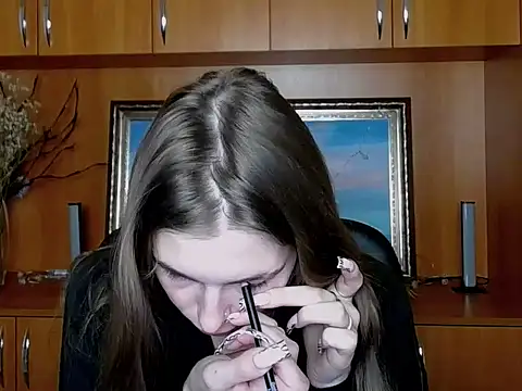 Snapshot of StrangerGi chatting on November 2025 07:19:01 AM StrangerGi online show from November 2025 07:19:01 AM