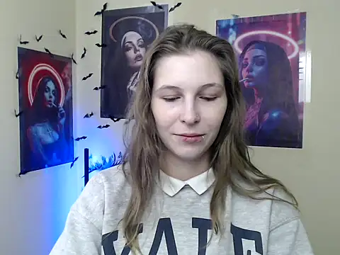 StrangerGi online show from February 2026 01:00:01 PM