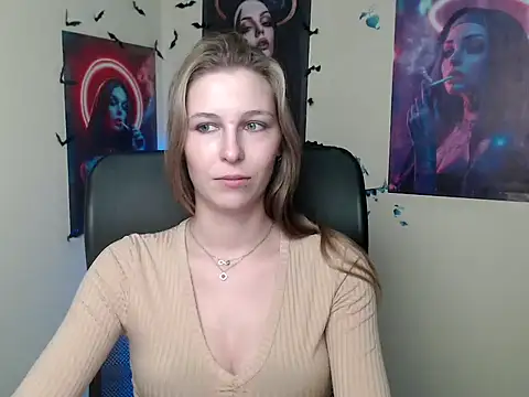StrangerGi online show from May 2026 08:01:02 PM