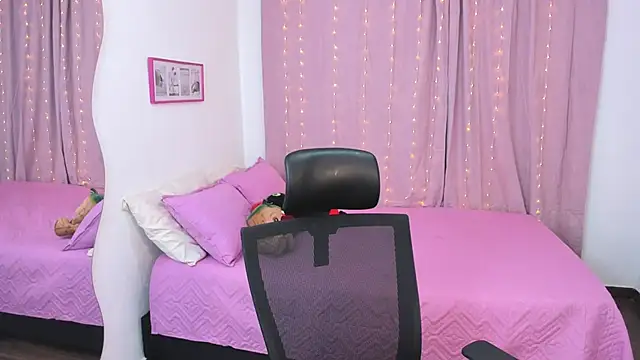 Abby Parker1 online show from December 2025 01:01:02 PM